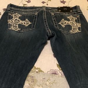 MissMe jeans size 31 but fit like a 30